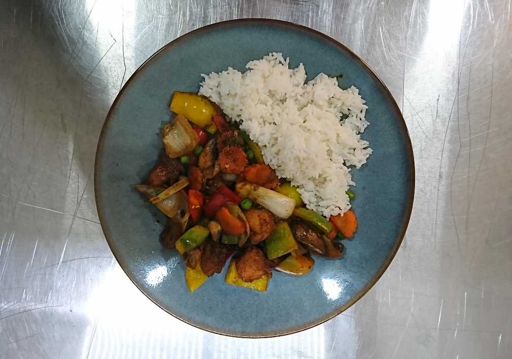 Thai mad - Stegt kylling med cashewnødder Lækkert thai mad mad tilberedt med friske råvare primært økologiske