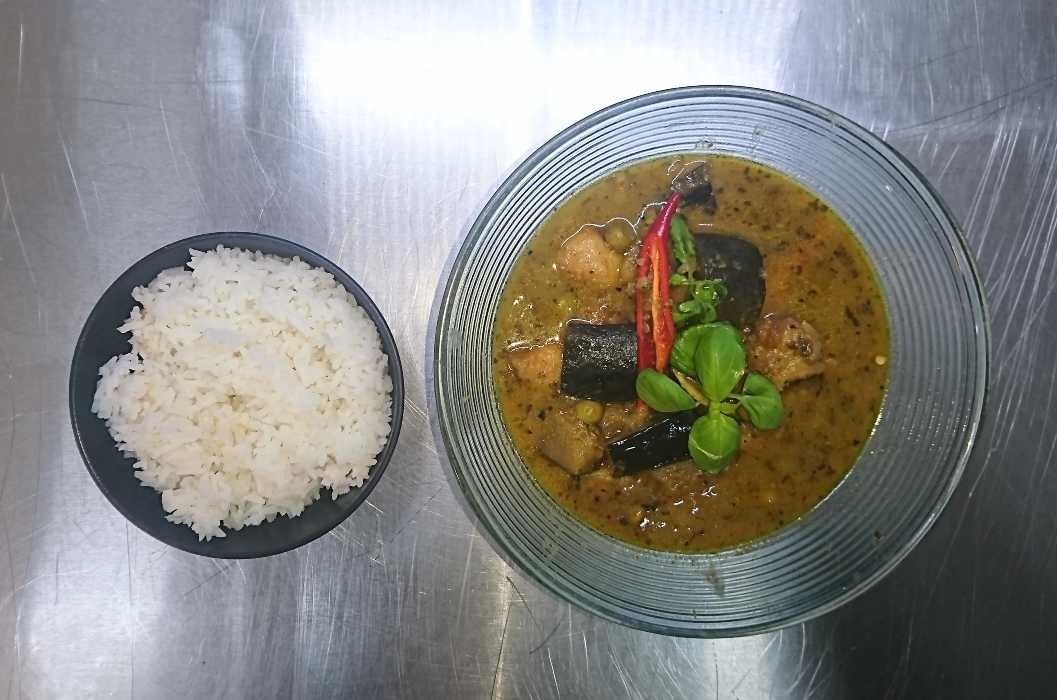 Menu 3 - Grøn Karry Green Karry thai food og økologisk tilberedt