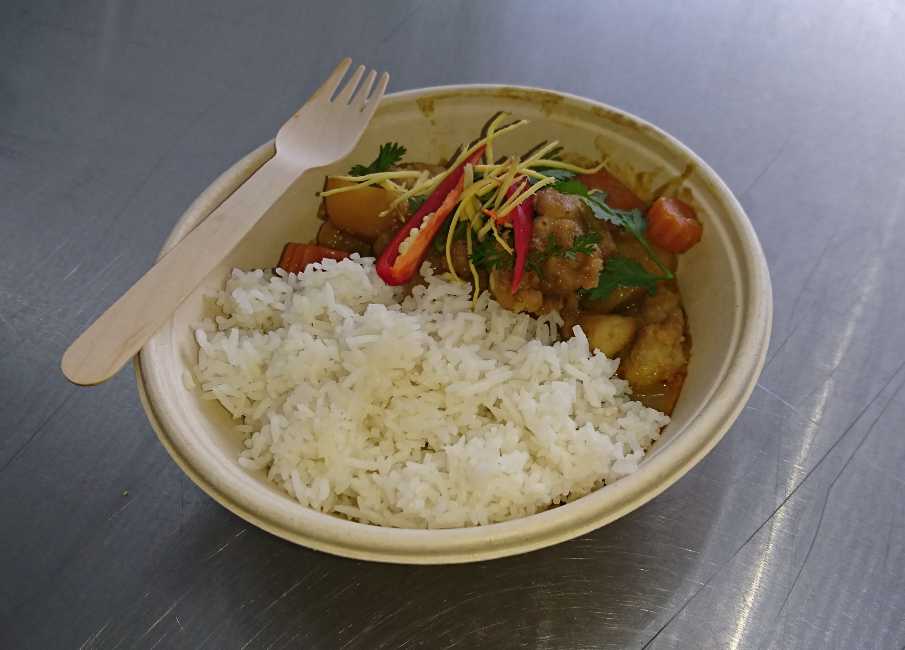 Menu 2 - Massaman karry Dejlig thaifood med grøntsager som feks. massaman karry